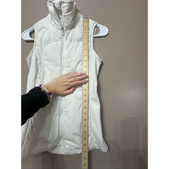 Lululemon Run For Cold White Vest Women's Size 2US - Picture 8 of 13